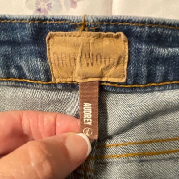 Vintage Driftwood Audrey Women’s S/L Jeans - Picture 7 of 9